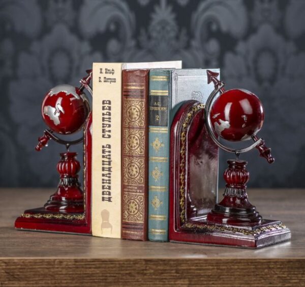 Traditional Check Design Globe Bookend