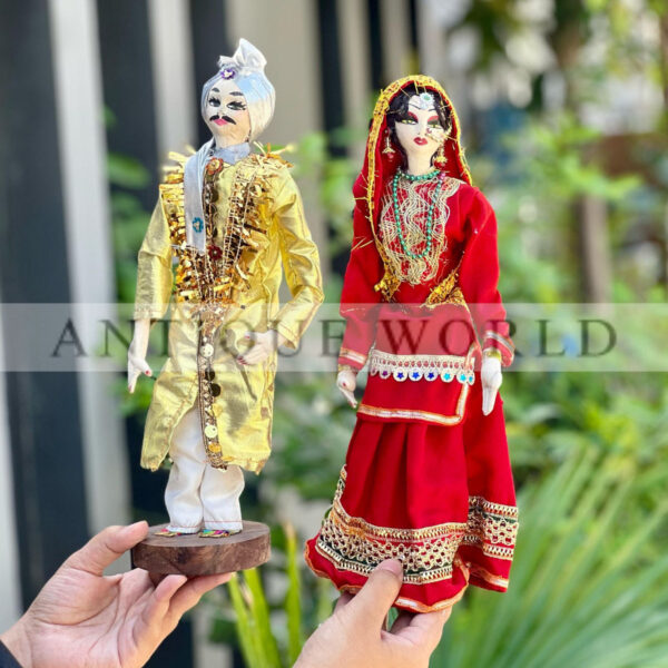 Bride Groom Cultural Dolls Sculpture 1pc